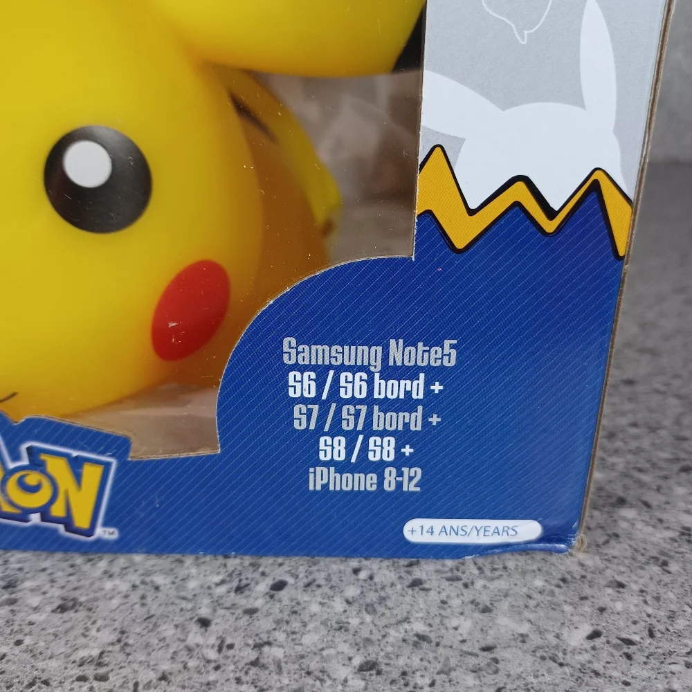 Pokémon Pikachu Wireless Induction and USB Charging Phone Charger Station